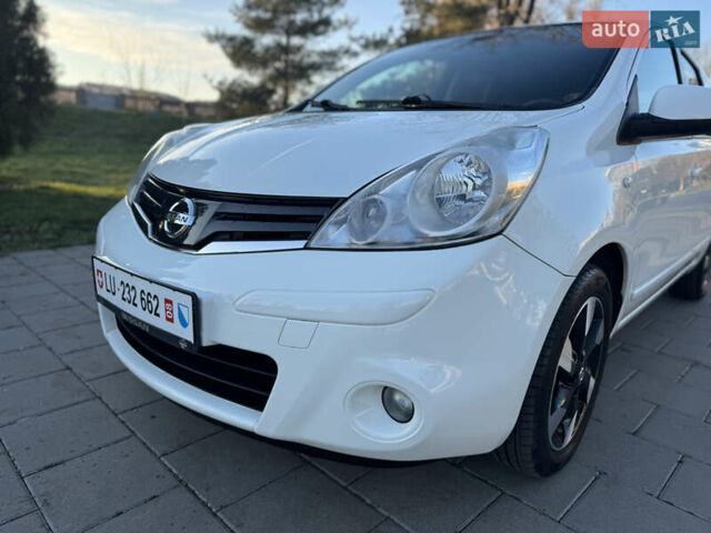 Белый Ниссан Ноут, объемом двигателя 1.6 л и пробегом 169 тыс. км за 10299 $, фото 4 на Automoto.ua