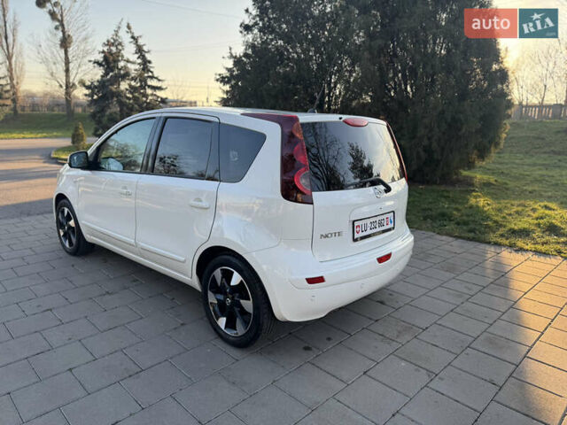 Белый Ниссан Ноут, объемом двигателя 1.6 л и пробегом 169 тыс. км за 10299 $, фото 13 на Automoto.ua