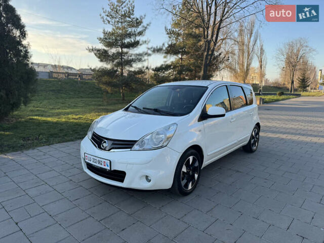 Белый Ниссан Ноут, объемом двигателя 1.6 л и пробегом 169 тыс. км за 10299 $, фото 2 на Automoto.ua