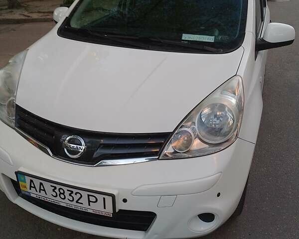 Белый Ниссан Ноут, объемом двигателя 1.39 л и пробегом 187 тыс. км за 6700 $, фото 4 на Automoto.ua