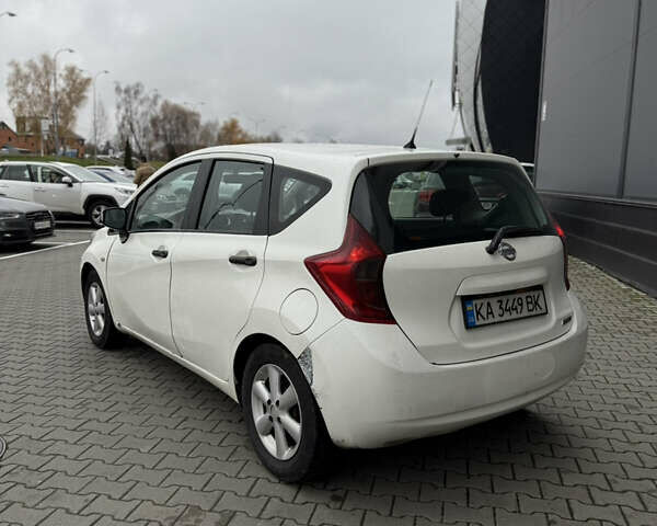 Белый Ниссан Ноут, объемом двигателя 1.46 л и пробегом 287 тыс. км за 4800 $, фото 5 на Automoto.ua