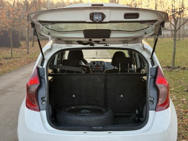 Белый Ниссан Ноут, объемом двигателя 1.5 л и пробегом 287 тыс. км за 5500 $, фото 12 на Automoto.ua