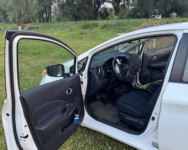 Білий Ніссан Ноут, об'ємом двигуна 1.6 л та пробігом 115 тис. км за 8000 $, фото 4 на Automoto.ua