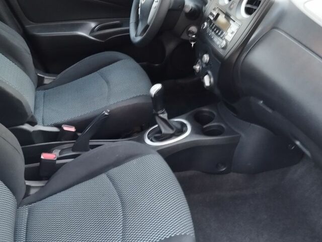 Белый Ниссан Ноут, объемом двигателя 1.5 л и пробегом 290 тыс. км за 4800 $, фото 1 на Automoto.ua