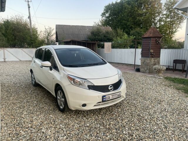 Белый Ниссан Ноут, объемом двигателя 0 л и пробегом 293 тыс. км за 4203 $, фото 1 на Automoto.ua