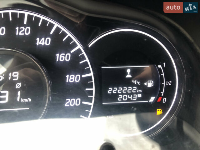 Білий Ніссан Ноут, об'ємом двигуна 1.5 л та пробігом 245 тис. км за 8050 $, фото 23 на Automoto.ua