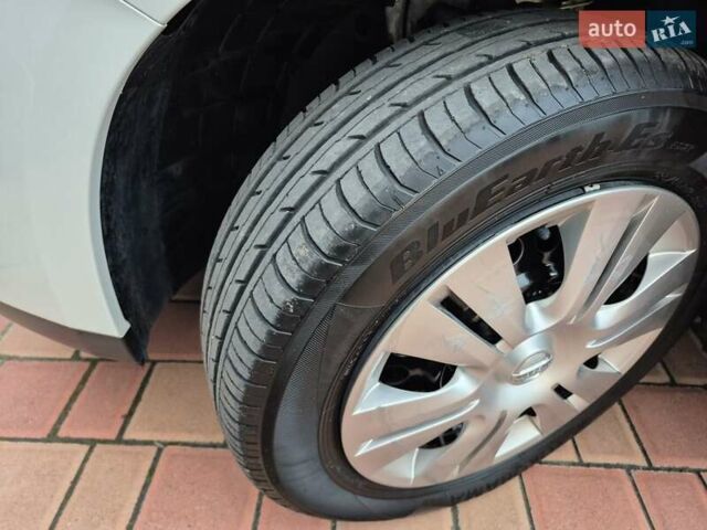 Белый Ниссан Ноут, объемом двигателя 1.5 л и пробегом 59 тыс. км за 8900 $, фото 33 на Automoto.ua