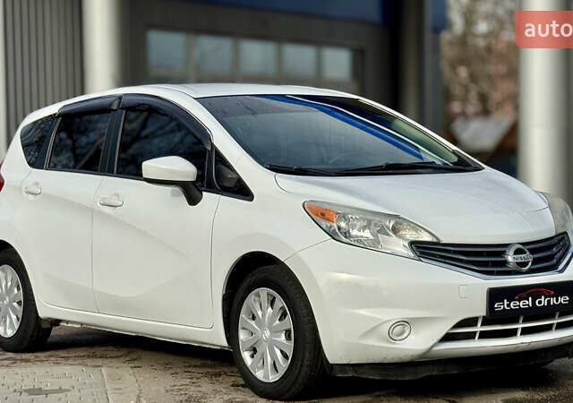 Білий Ніссан Ноут, об'ємом двигуна 1.6 л та пробігом 193 тис. км за 9099 $, фото 2 на Automoto.ua