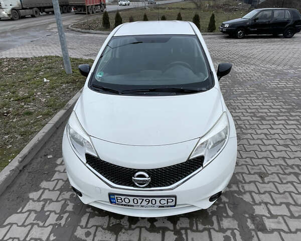 Білий Ніссан Ноут, об'ємом двигуна 1.5 л та пробігом 273 тис. км за 8000 $, фото 3 на Automoto.ua