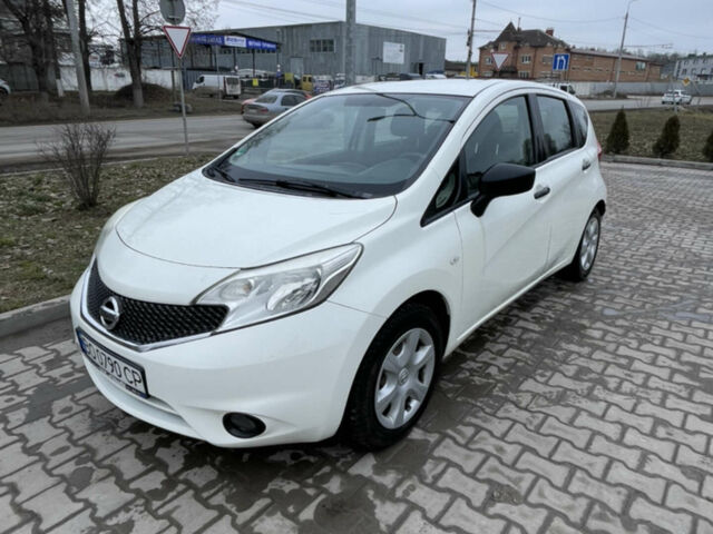 Білий Ніссан Ноут, об'ємом двигуна 1.5 л та пробігом 273 тис. км за 7500 $, фото 1 на Automoto.ua