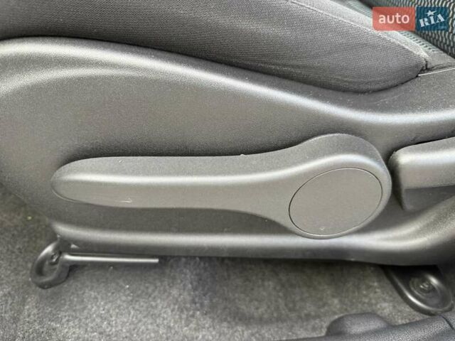 Білий Ніссан Ноут, об'ємом двигуна 1.5 л та пробігом 188 тис. км за 8400 $, фото 43 на Automoto.ua