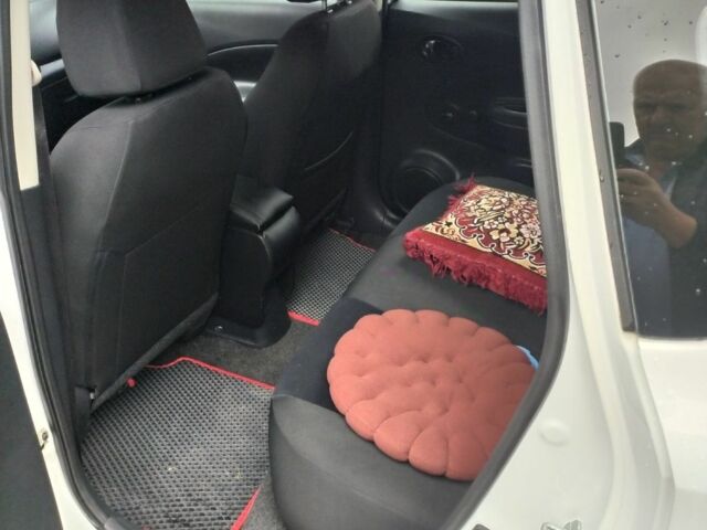 Білий Ніссан Ноут, об'ємом двигуна 1.6 л та пробігом 30 тис. км за 8300 $, фото 7 на Automoto.ua