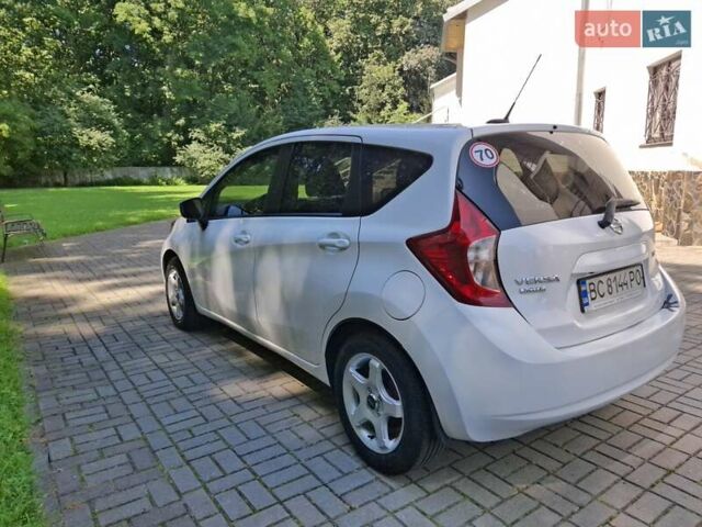 Білий Ніссан Ноут, об'ємом двигуна 1.6 л та пробігом 108 тис. км за 9000 $, фото 5 на Automoto.ua