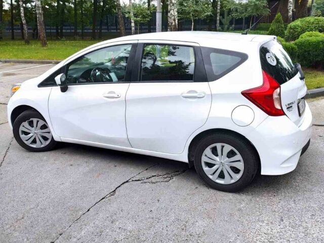 Білий Ніссан Ноут, об'ємом двигуна 1.6 л та пробігом 30 тис. км за 8300 $, фото 2 на Automoto.ua