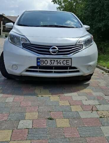 Белый Ниссан Ноут, объемом двигателя 1.6 л и пробегом 143 тыс. км за 9000 $, фото 6 на Automoto.ua