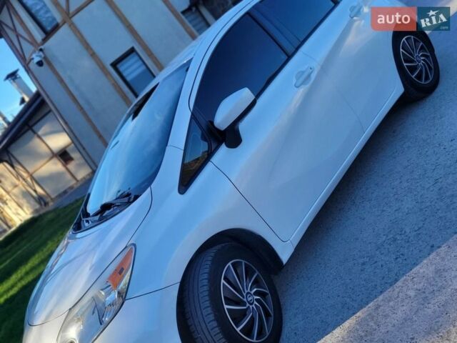 Білий Ніссан Ноут, об'ємом двигуна 1.6 л та пробігом 134 тис. км за 8700 $, фото 2 на Automoto.ua