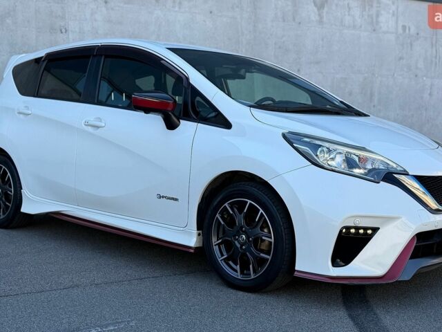 Белый Ниссан Ноут, объемом двигателя 1.2 л и пробегом 55 тыс. км за 13200 $, фото 1 на Automoto.ua
