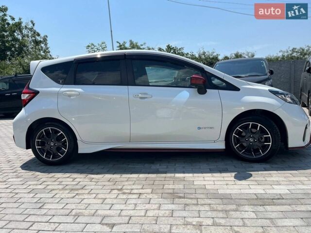 Білий Ніссан Ноут, об'ємом двигуна 1.2 л та пробігом 55 тис. км за 12900 $, фото 11 на Automoto.ua