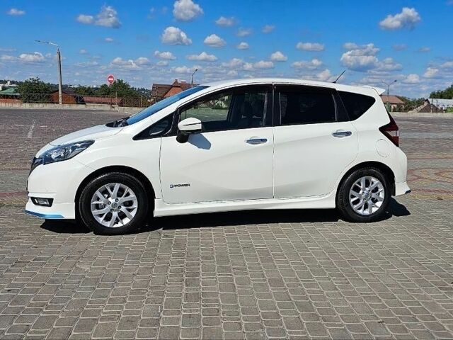 Белый Ниссан Ноут, объемом двигателя 1.2 л и пробегом 35 тыс. км за 10700 $, фото 37 на Automoto.ua