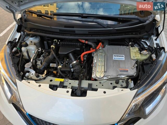 Білий Ніссан Ноут, об'ємом двигуна 1.2 л та пробігом 59 тис. км за 13500 $, фото 46 на Automoto.ua