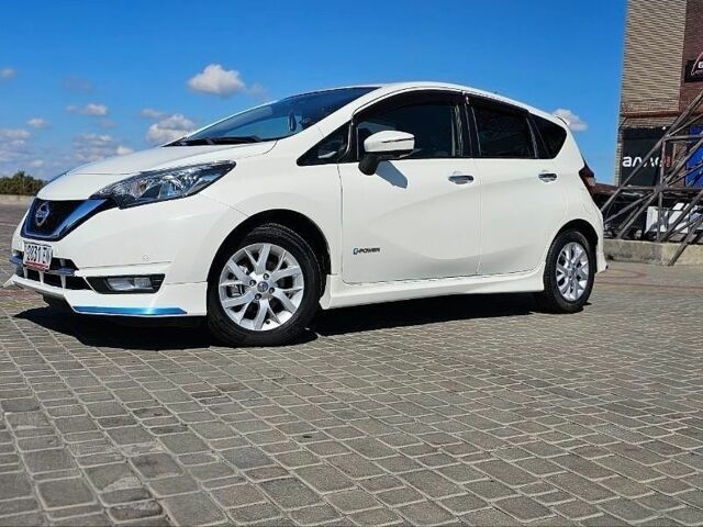 Белый Ниссан Ноут, объемом двигателя 1.2 л и пробегом 35 тыс. км за 10700 $, фото 36 на Automoto.ua