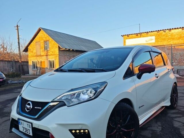 Белый Ниссан Ноут, объемом двигателя 1.2 л и пробегом 101 тыс. км за 13000 $, фото 2 на Automoto.ua