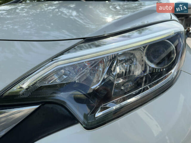 Білий Ніссан Ноут, об'ємом двигуна 1.2 л та пробігом 55 тис. км за 12800 $, фото 20 на Automoto.ua