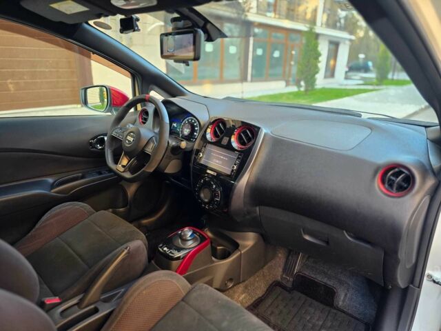 Білий Ніссан Ноут, об'ємом двигуна 1.2 л та пробігом 59 тис. км за 13900 $, фото 19 на Automoto.ua