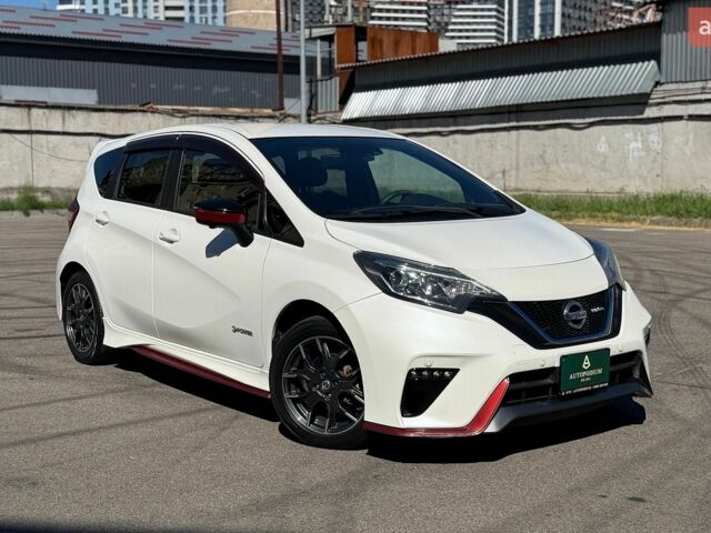 Белый Ниссан Ноут, объемом двигателя 1.2 л и пробегом 55 тыс. км за 13200 $, фото 14 на Automoto.ua