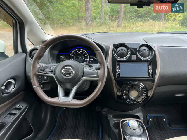 Білий Ніссан Ноут, об'ємом двигуна 1.2 л та пробігом 88 тис. км за 12200 $, фото 24 на Automoto.ua