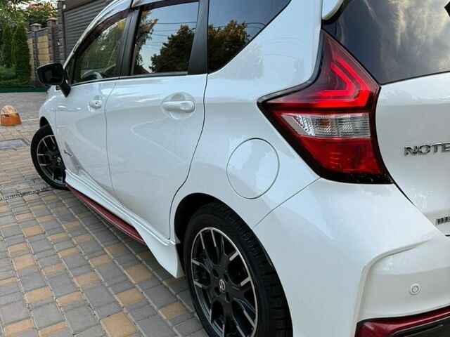 Белый Ниссан Ноут, объемом двигателя 1.2 л и пробегом 81 тыс. км за 12700 $, фото 8 на Automoto.ua