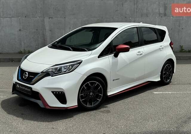 Білий Ніссан Ноут, об'ємом двигуна 1.2 л та пробігом 62 тис. км за 12999 $, фото 10 на Automoto.ua