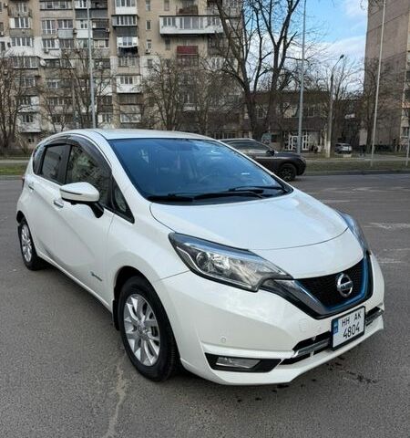 Белый Ниссан Ноут, объемом двигателя 1.2 л и пробегом 87 тыс. км за 11750 $, фото 2 на Automoto.ua