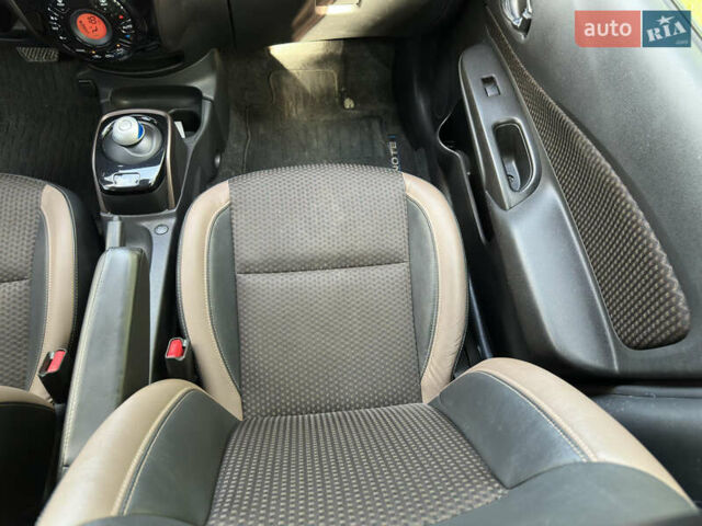 Білий Ніссан Ноут, об'ємом двигуна 1.2 л та пробігом 55 тис. км за 12800 $, фото 33 на Automoto.ua