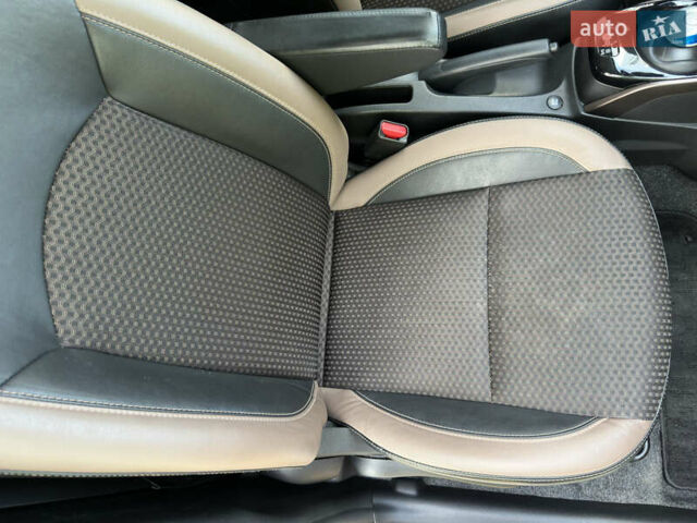 Білий Ніссан Ноут, об'ємом двигуна 1.2 л та пробігом 55 тис. км за 12800 $, фото 30 на Automoto.ua