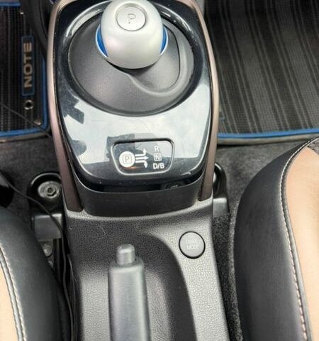 Белый Ниссан Ноут, объемом двигателя 1.2 л и пробегом 87 тыс. км за 11750 $, фото 11 на Automoto.ua