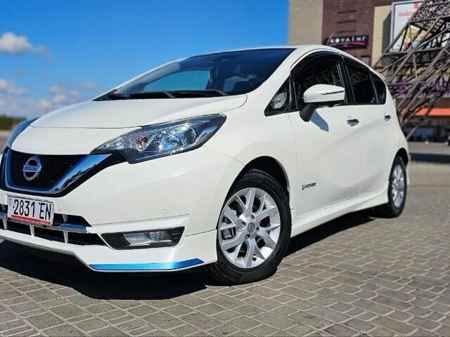 Белый Ниссан Ноут, объемом двигателя 1.2 л и пробегом 35 тыс. км за 10700 $, фото 9 на Automoto.ua