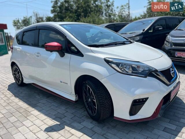 Білий Ніссан Ноут, об'ємом двигуна 1.2 л та пробігом 55 тис. км за 12900 $, фото 1 на Automoto.ua