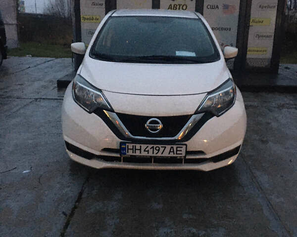 Белый Ниссан Ноут, объемом двигателя 1.6 л и пробегом 70 тыс. км за 7800 $, фото 1 на Automoto.ua