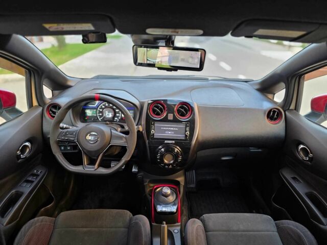 Білий Ніссан Ноут, об'ємом двигуна 1.2 л та пробігом 59 тис. км за 13900 $, фото 16 на Automoto.ua