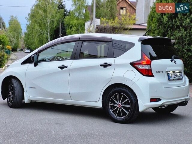 Белый Ниссан Ноут, объемом двигателя 1.2 л и пробегом 65 тыс. км за 12000 $, фото 12 на Automoto.ua