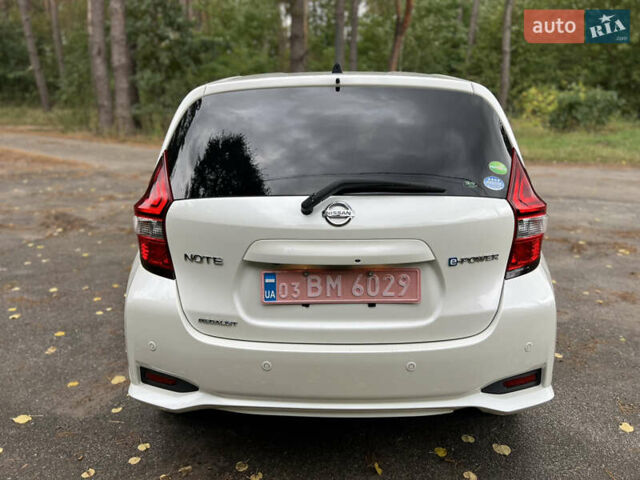 Білий Ніссан Ноут, об'ємом двигуна 1.2 л та пробігом 88 тис. км за 12200 $, фото 8 на Automoto.ua