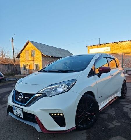 Белый Ниссан Ноут, объемом двигателя 1.2 л и пробегом 99 тыс. км за 13300 $, фото 2 на Automoto.ua