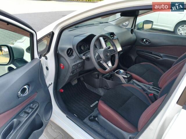 Белый Ниссан Ноут, объемом двигателя 1.2 л и пробегом 75 тыс. км за 11900 $, фото 16 на Automoto.ua
