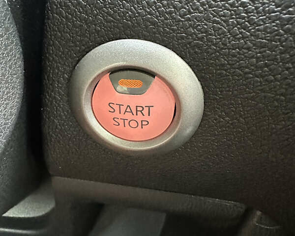 Білий Ніссан Ноут, об'ємом двигуна 1.2 л та пробігом 55 тис. км за 12800 $, фото 45 на Automoto.ua