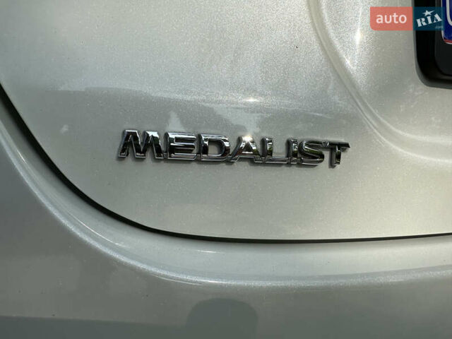 Білий Ніссан Ноут, об'ємом двигуна 1.2 л та пробігом 55 тис. км за 12800 $, фото 14 на Automoto.ua