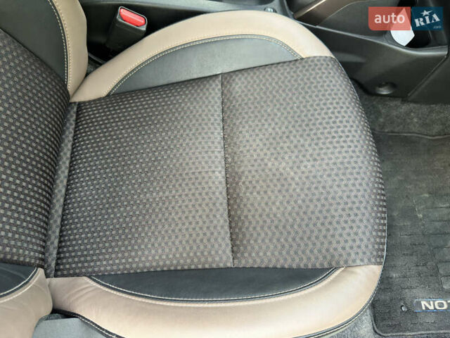 Білий Ніссан Ноут, об'ємом двигуна 1.2 л та пробігом 55 тис. км за 12800 $, фото 26 на Automoto.ua