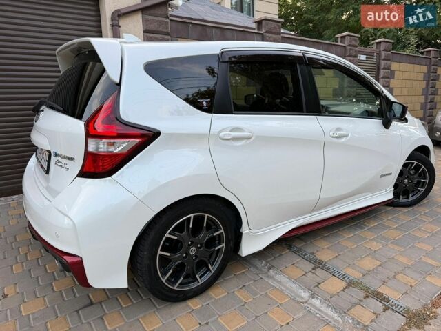Белый Ниссан Ноут, объемом двигателя 1.2 л и пробегом 81 тыс. км за 12700 $, фото 3 на Automoto.ua