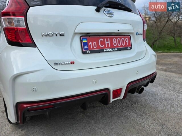 Білий Ніссан Ноут, об'ємом двигуна 1.2 л та пробігом 63 тис. км за 13500 $, фото 11 на Automoto.ua