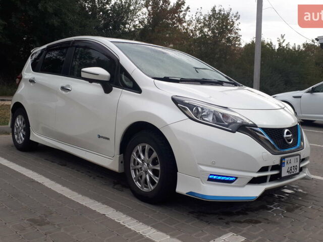 Білий Ніссан Ноут, об'ємом двигуна 1.2 л та пробігом 94 тис. км за 11500 $, фото 1 на Automoto.ua